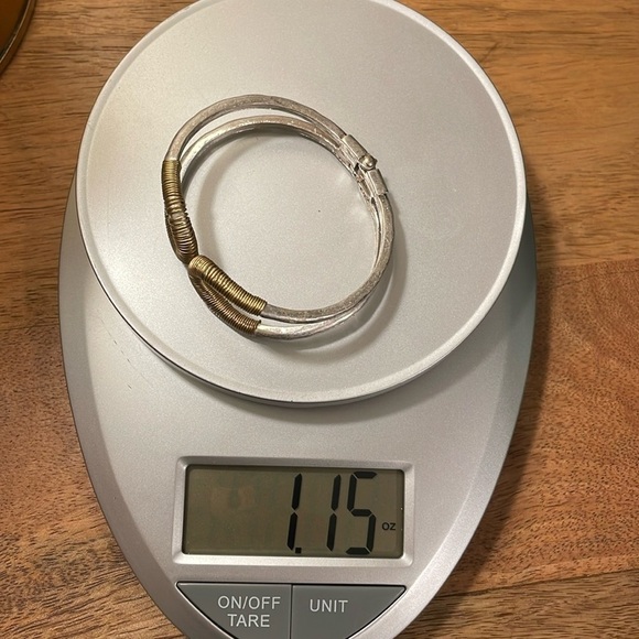 Bracelet Women’s Silver Gold Spring Closure Bangle Fashion Jewelry - Picture 6 of 6